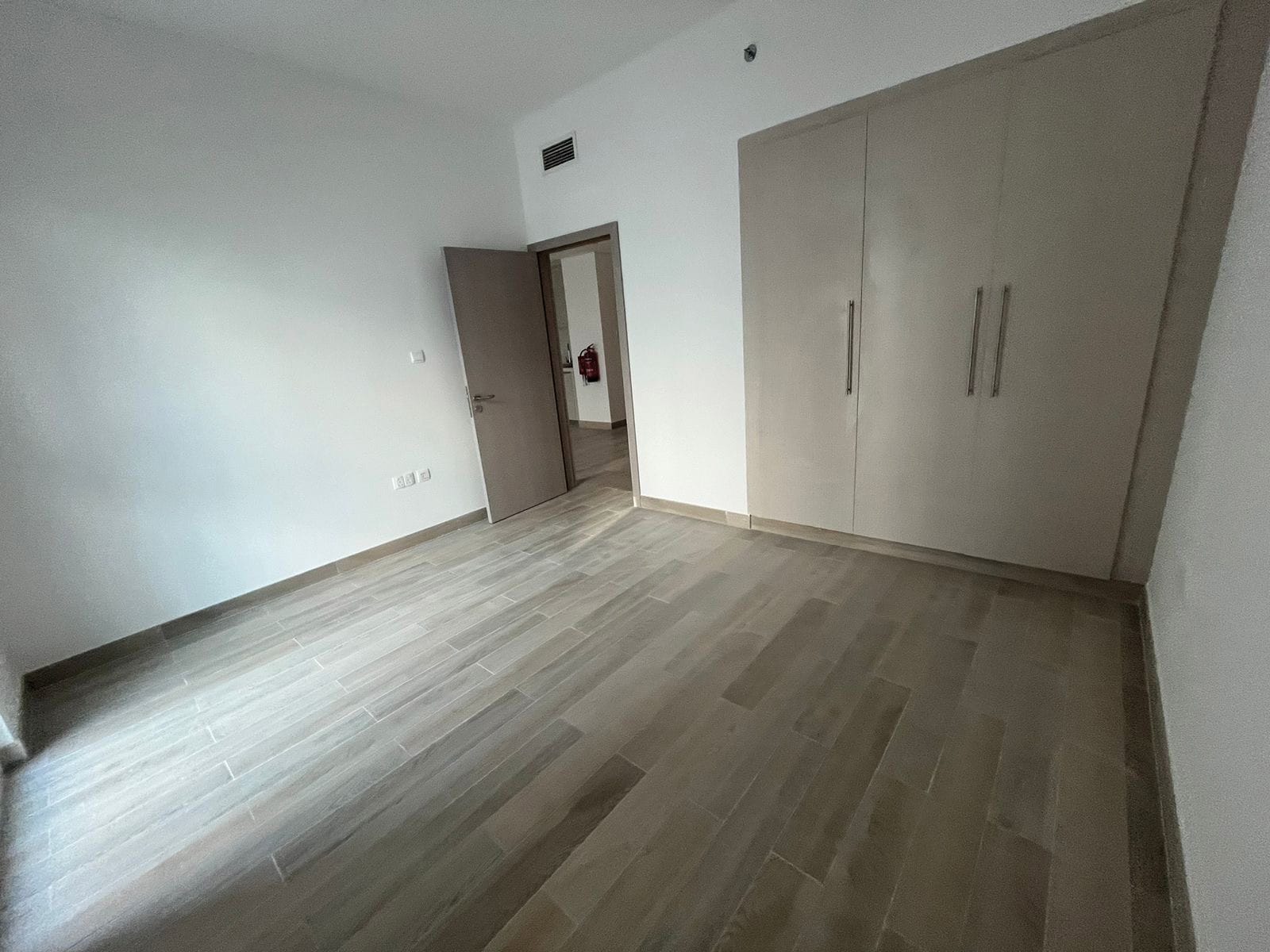 Waters-Edge-1-BHK-10