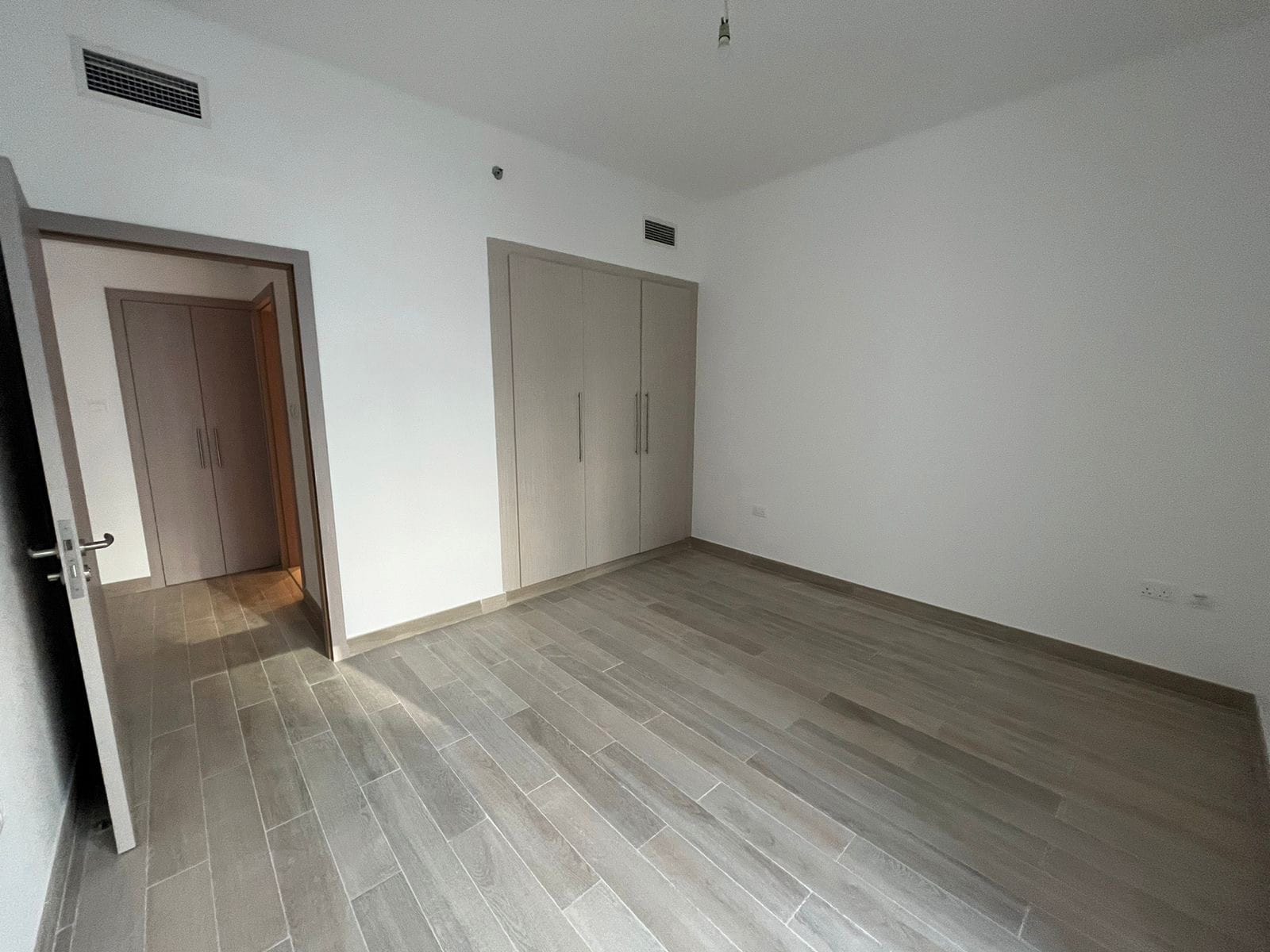 Waters-Edge-1-BHK-7