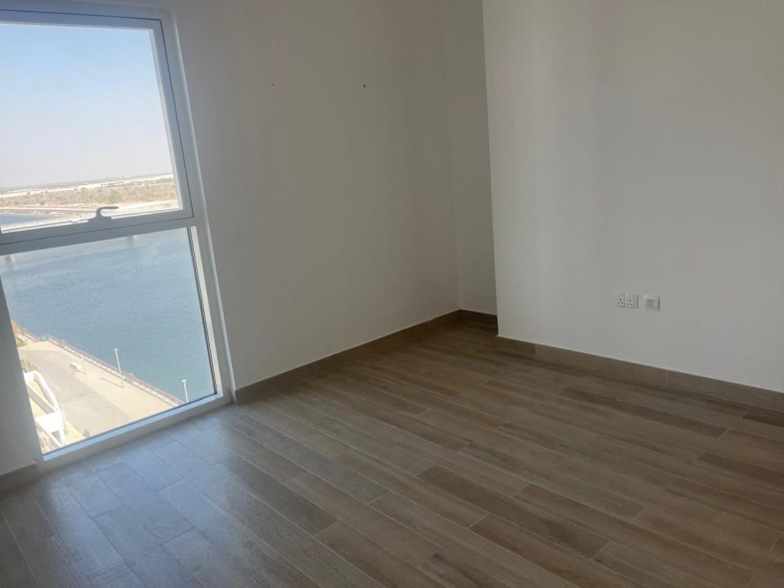 Waters-Edge-3BR-5