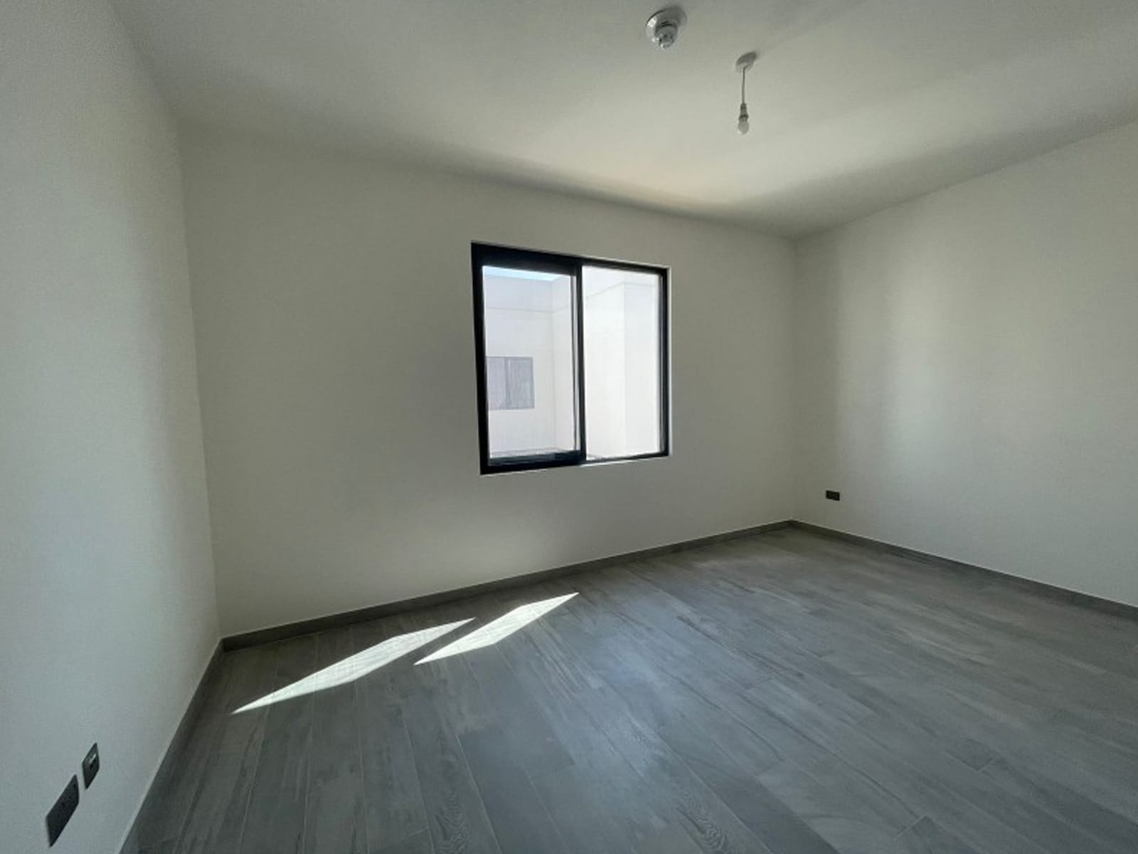 4BR-Noya1-RB-10