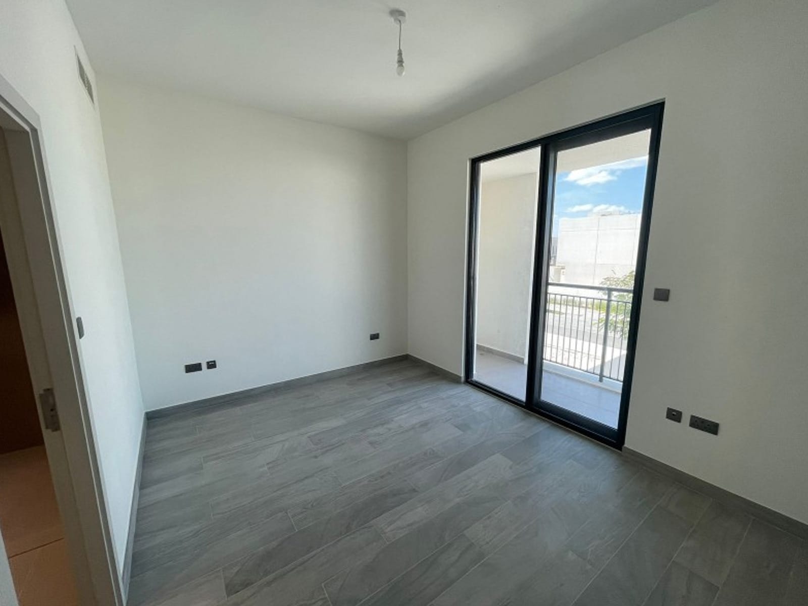 4BR-Noya1-RB-14