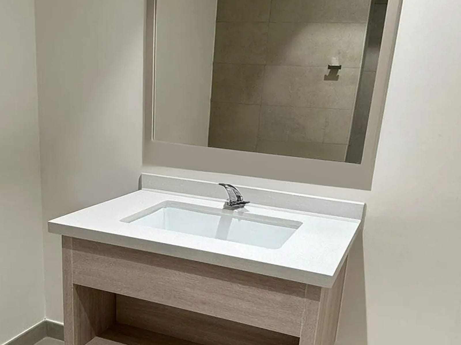 Noya-1-3BR-RB-4